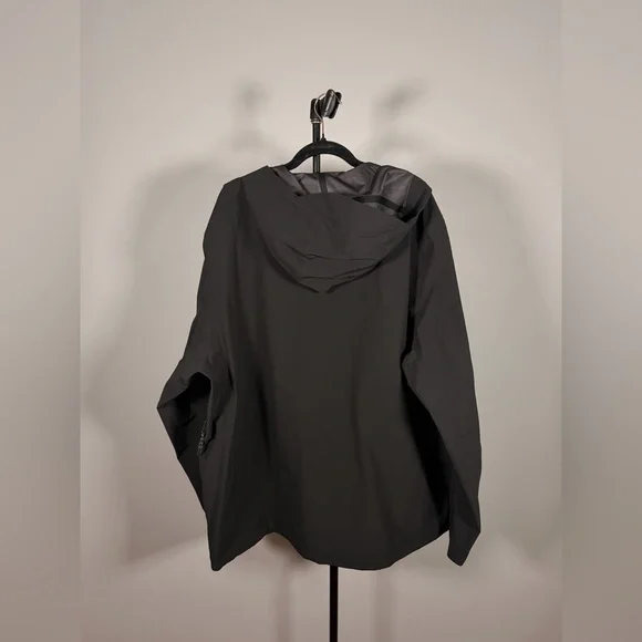 NWOT Lululemon City-to-Hike Waterproof Jacket Black - Picture 11 of 13